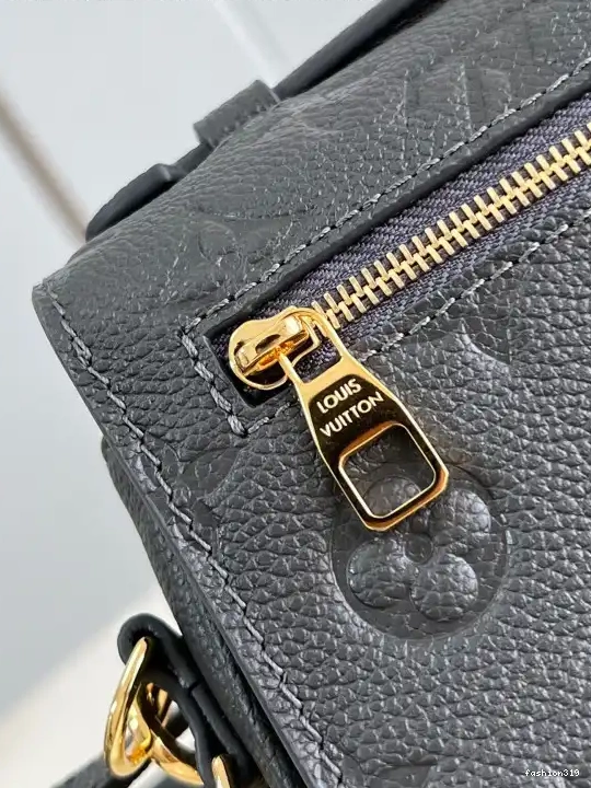 VUITTON METIS WEST EAST POCHETTE LOUIS 0326